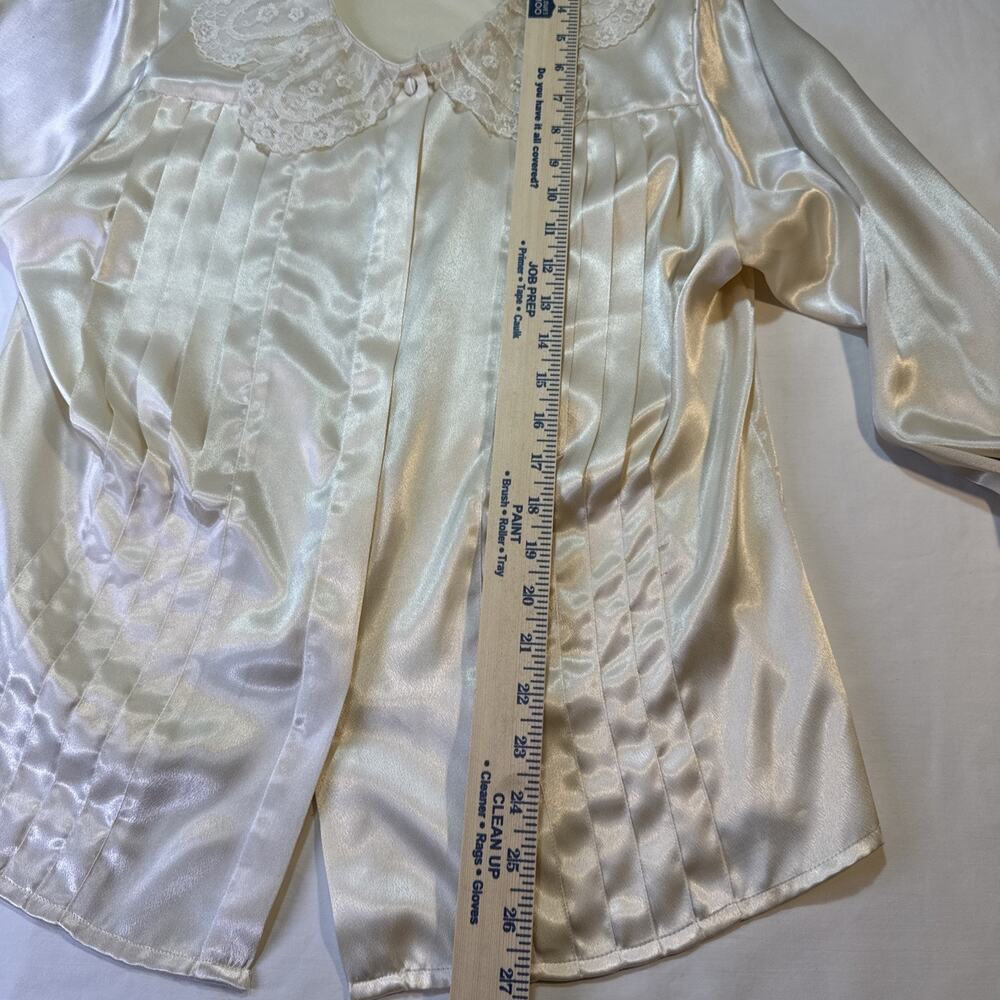 Y2K Ivory Satin Lace Blouse Womens 14 Romantic Coquette Pearl Buttons READ - Picture 9 of 10